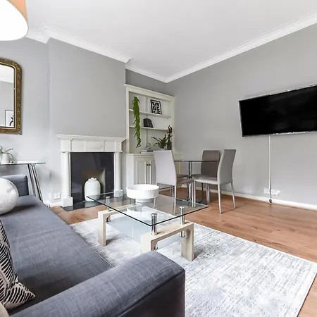 2 Bed Apartment- Mayfair 4